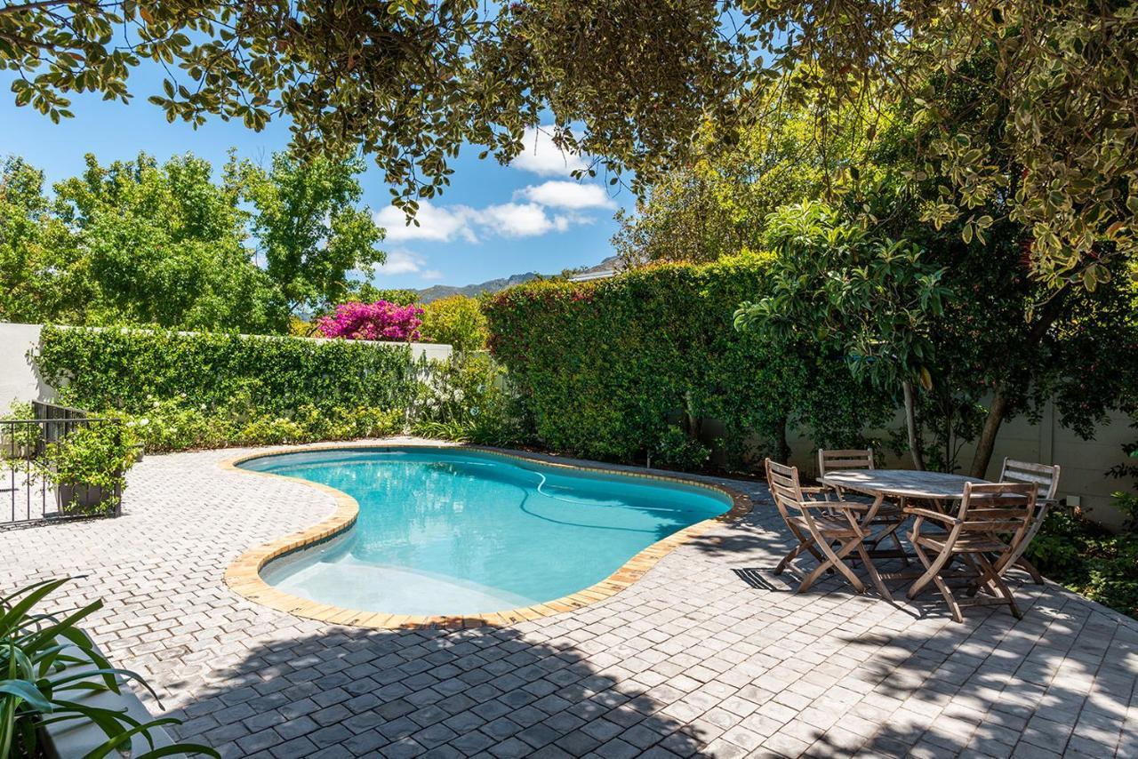 Oak Manor Hotel Kaapstad Buitenkant foto