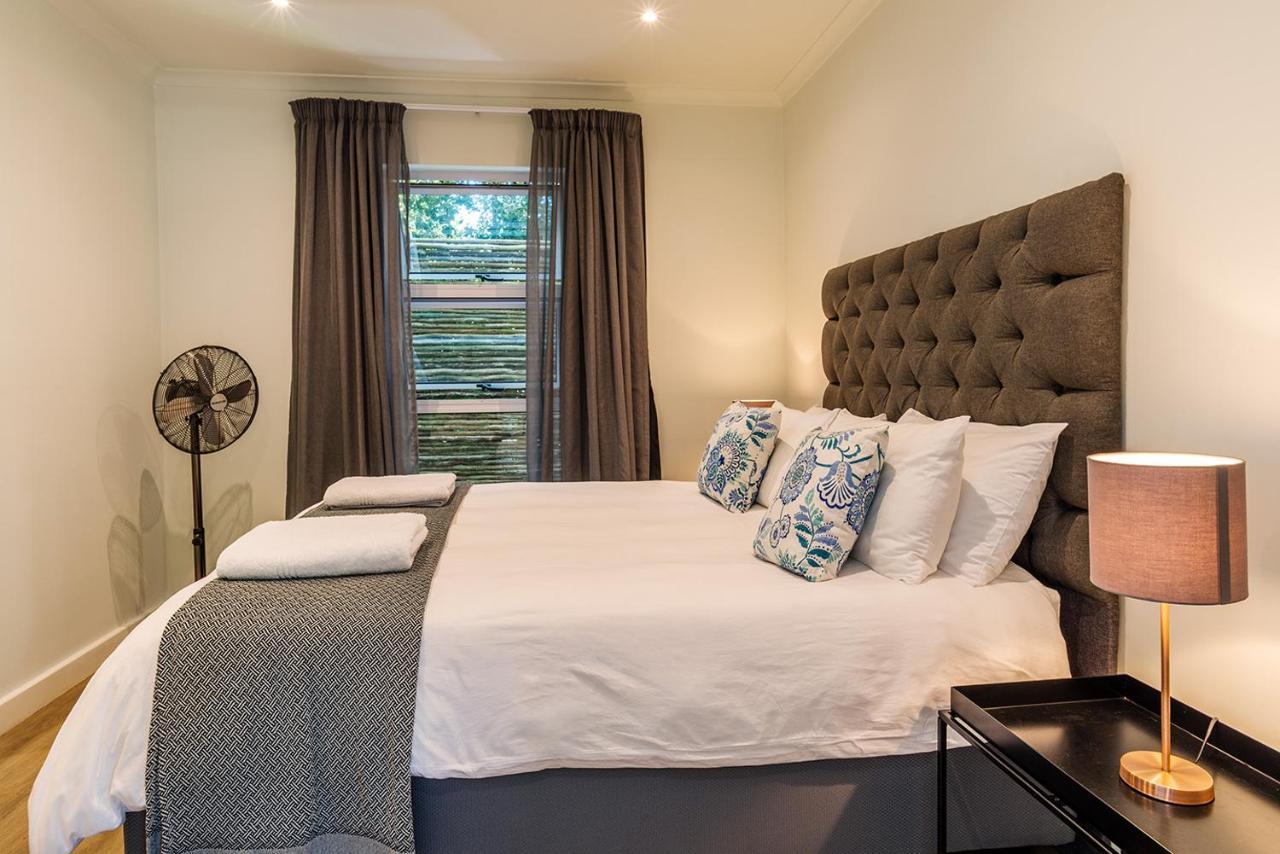 Oak Manor Hotel Kaapstad Buitenkant foto